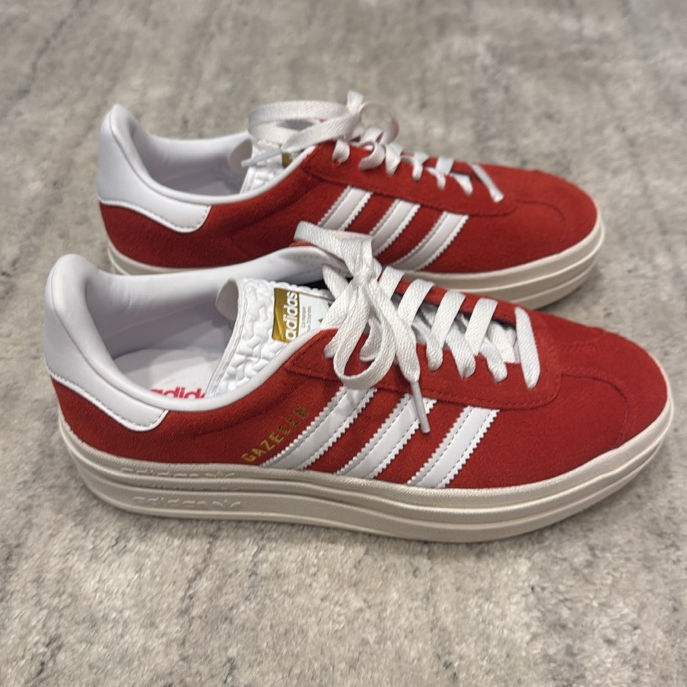 Adidas Gazelle Bold - red/white - sz 6.5 - NWT